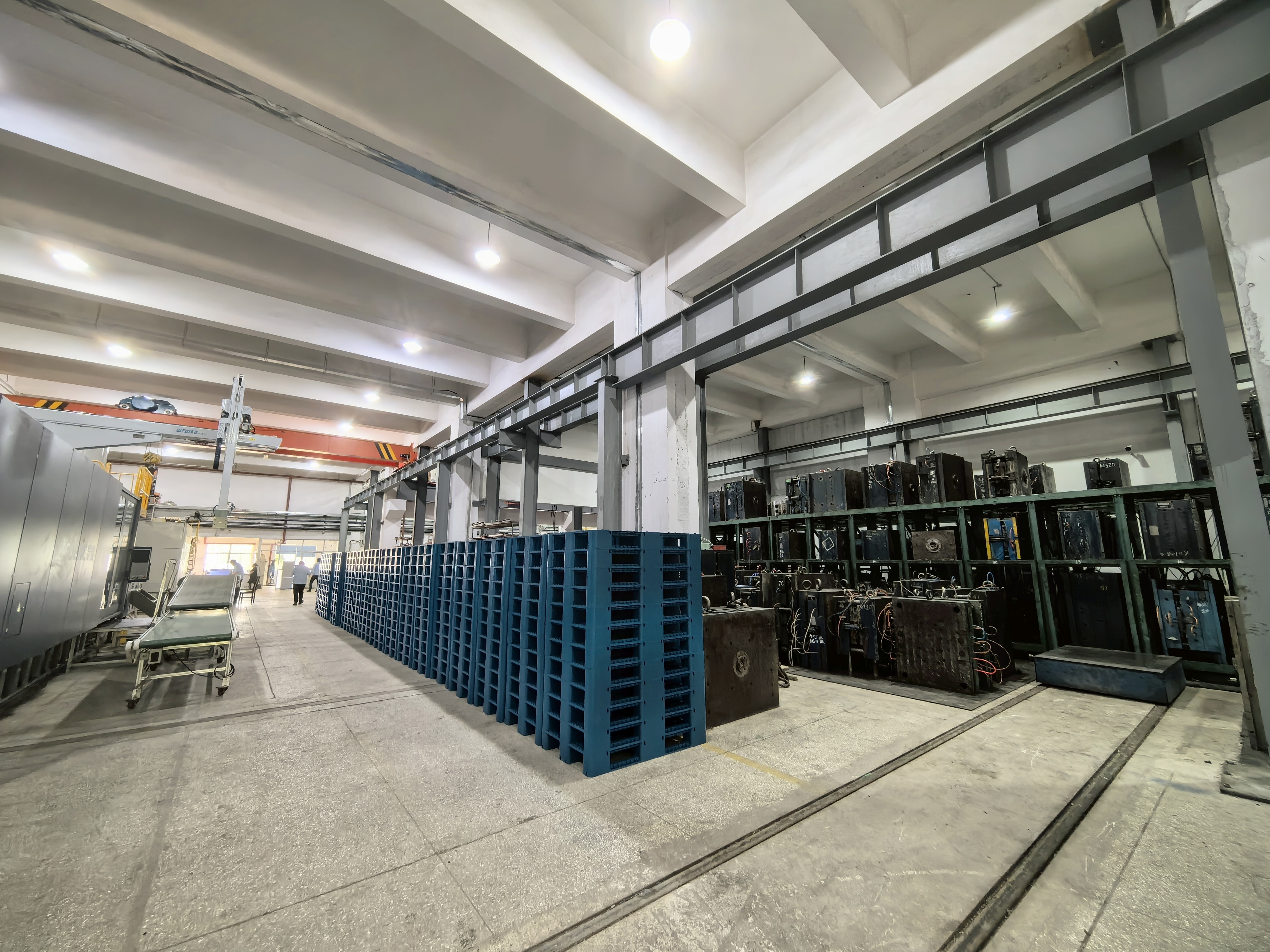 Blog công ty mới nhất về Từ bao bì dùng một lần sang các hệ thống tái sử dụng: Làm thế nào các thùng nhựa đang định hình lại hiệu quả hậu cần toàn cầu